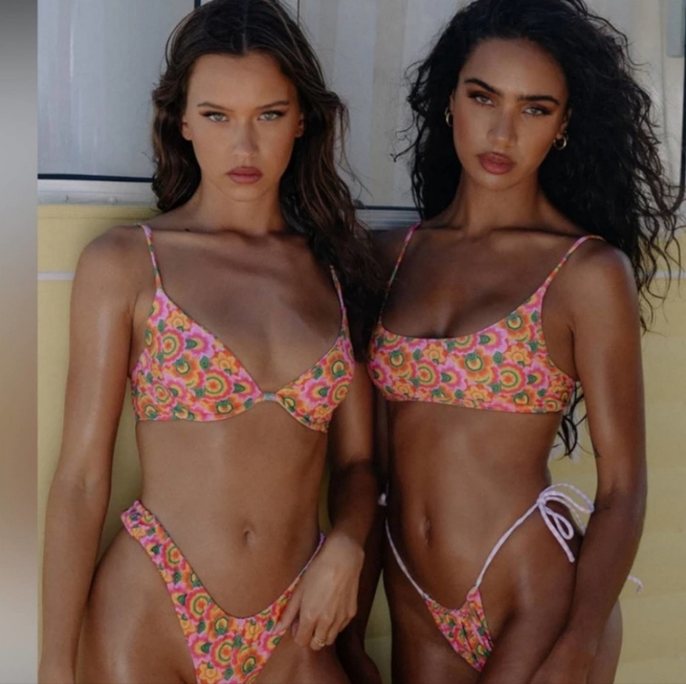 Revolve x VDM the Label Heidi Bikini Top in Spring Pastel Plaid - S